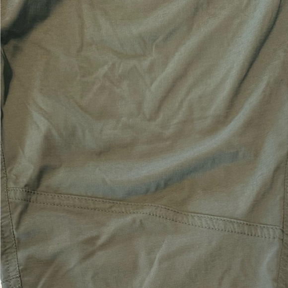 L.L. Bean, Pants deportivo para mujer, Talla S, Color verde Olivo. - Picture 5 of 12